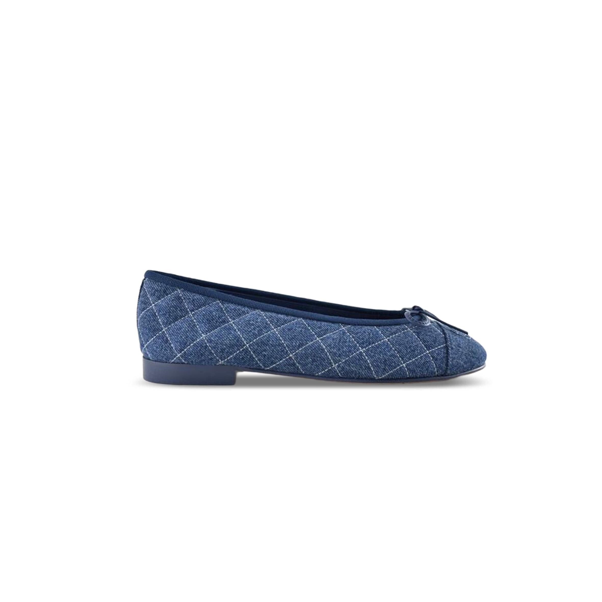 CHANEL BALLET FLATS